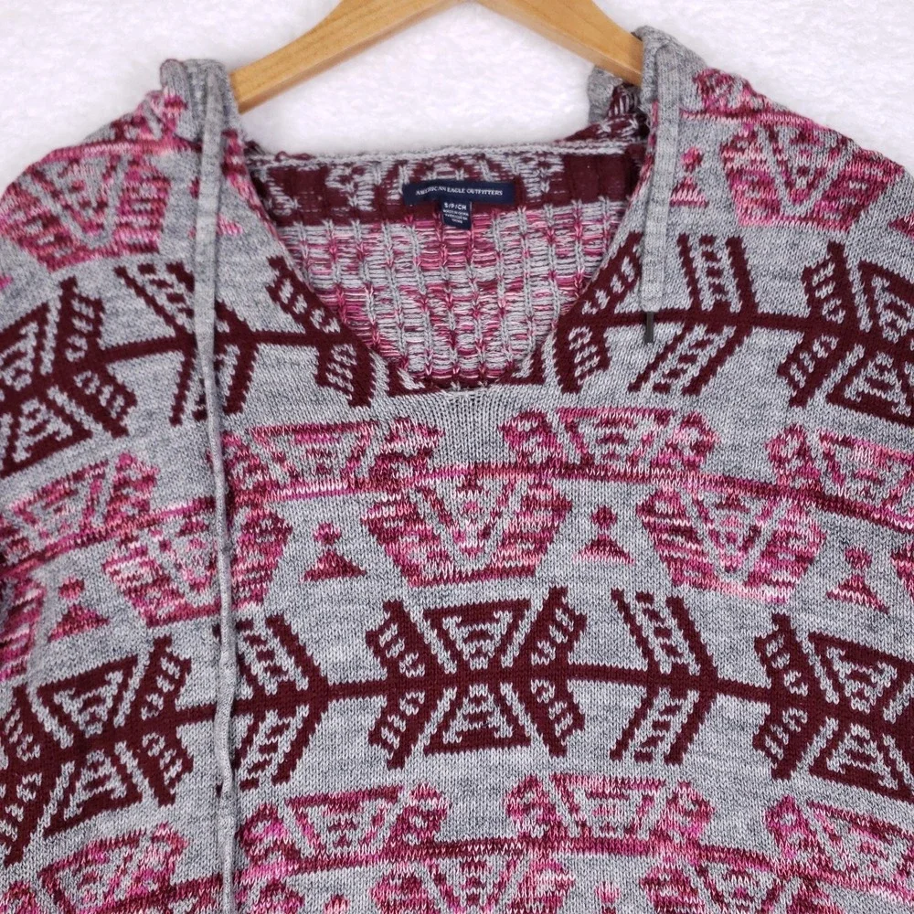 American Eagle‎ Womens Hooded Sweater Small Gray Burgundy Boho Casual